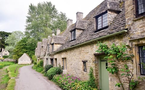 Private Oxford and Stratford-upon-Avon Shakespeare Tour