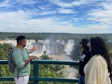 Iguazu Falls Brazilian Side and Bird Park Tour from Puerto Iguazú