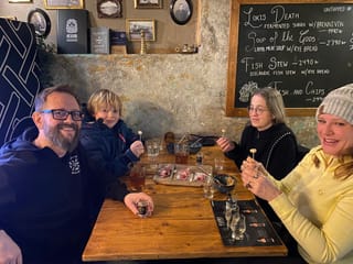 Private Punk Music & Food History Experience, photo 6