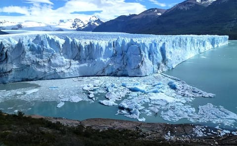 5-Day Adventure Tour with Glacier Trekking in El Calafate