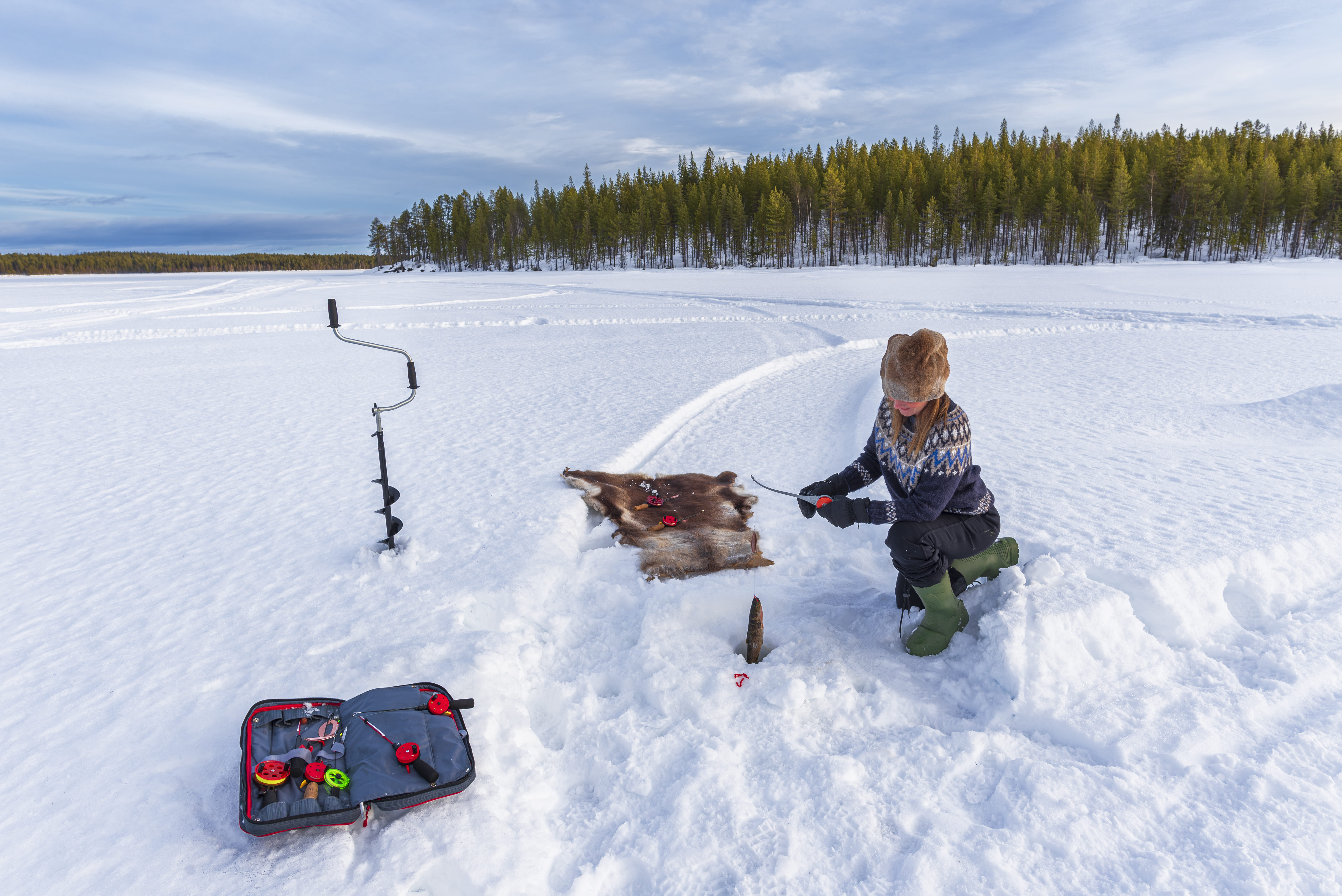 Ice fishing lapland levi sirkka kittilä fish snowmobile tour safari snow winter forest sport