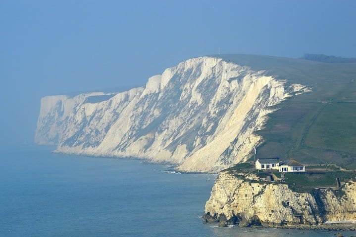 Isle of Wight Full-Day Private Tour from London 2
