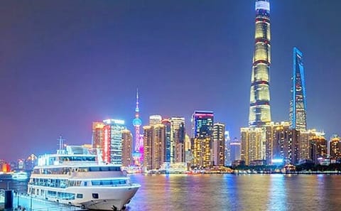 Shanghai Evening Cruise and Street Food Tour