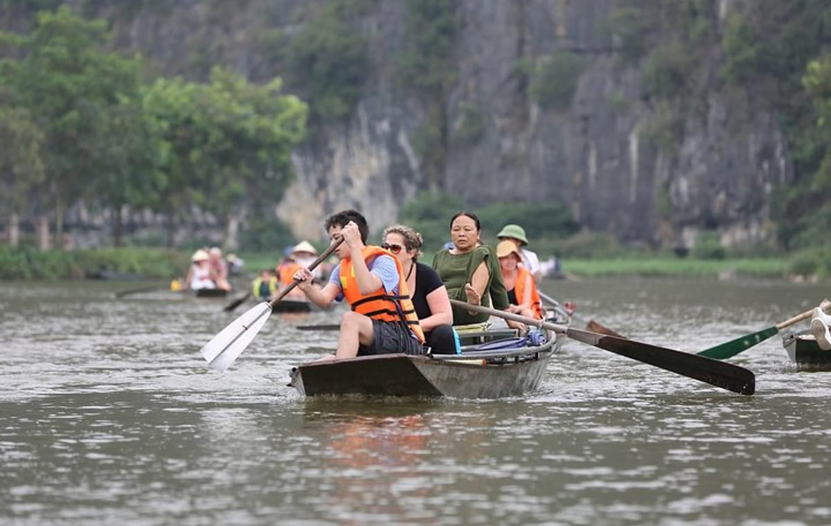 Ninh Binh 2D/1N from Hanoi: Hoa Lu – Tam Coc – Mua Cave – Bai Dinh – Trang An