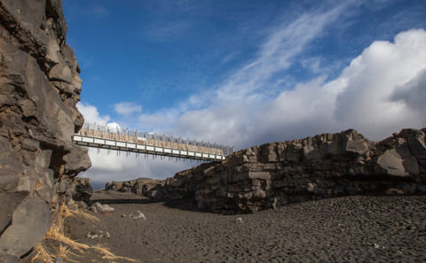 Private 5-Hour Airport Transfer and City Tour in Reykjavík