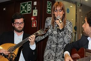  Fado and Tapas in typical Neighborhood