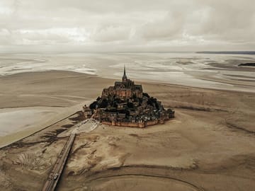 Small Group Day Trip from Paris to Mont Saint Michel