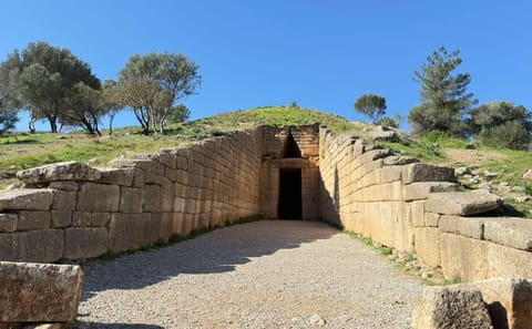 Private Full-Day Tour of Mycenae, Nafplion, and Winery