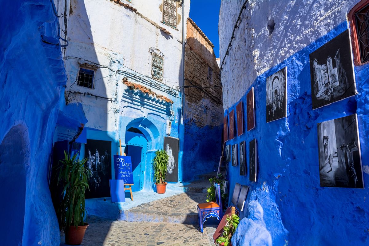 7 Days Private Tour to Chefchaouen Blue Streets and Merzouga Desert from Marrakech with Luxurious Desert Camp