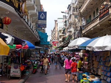 Bike and Culinary Tour of Bangkok's Chinatown Neighborhood