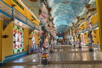 1-Day Tay Ninh– Cao Dai Temple & Cu Chi Tunnels Tour