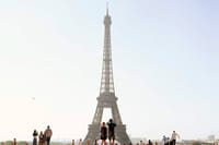 Full Day Tour Giverny, Versailles & Eiffel with Private Pick up 1