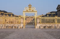 Private Versailles and Maintenon Full-Day History Tour 5