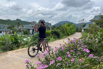 Dai Villages 30km E-Bike Tour in China