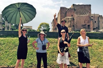 Private Walking Tour of the Colosseum and Roman Forum in Rome