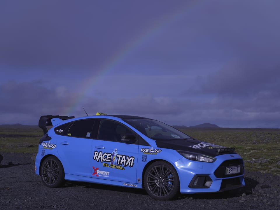 Hvalfjörður Scenic Fjord Blast with Optional Hvammsvík Geothermal Baths — Race Taxi ehf