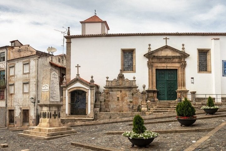 TOP Braganza: Private Guided Tour with your mobile 4
