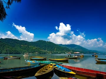 Pokhara: Private Sightseeing Tour with Sarangkot Sunrise Trip