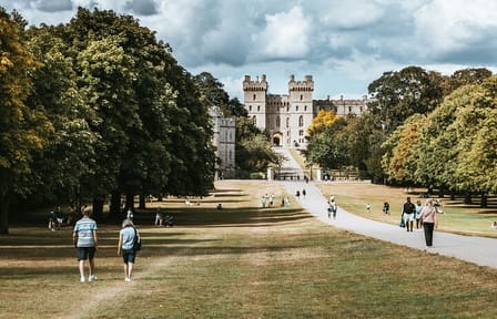 Windsor Castle Half-Day Tour with Hotel Transfer from London