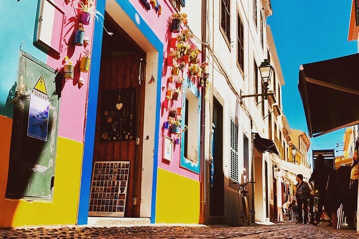 Funchal Private Walking Tour with a Professional Guide 4