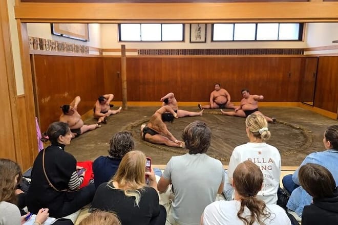 Tokyo Ryogoku Sumo Morning Practice + Photo Shoot with Wrestlers 7