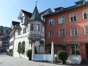 Timeless St. Gallen: UNESCO Abbey District & Old Town Highlights