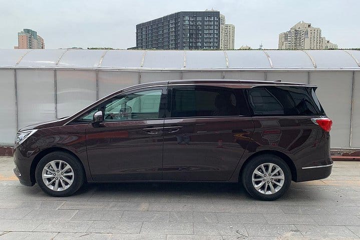Shanghai hongqiao airport(train) to Pudong airport transfer 3