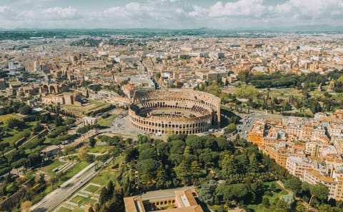 Private 14-Day Van Tour of Paris, Switzerland, Venice, and Rome