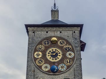 Fairytale Lier: Zimmer Clock, Gothic Treasures & Beguinage Charm