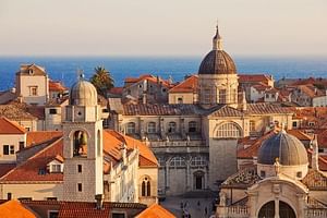 Combo: Old Town & Ancient City Walls - 2 tours at a discount