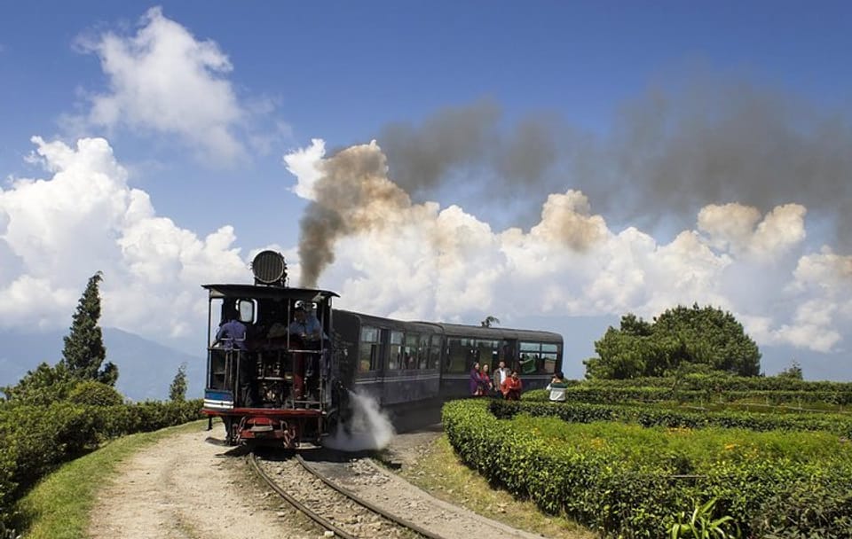 7-Day Eastern Himalaya Tour from Bagdogra to Darjeeling and Gangtok