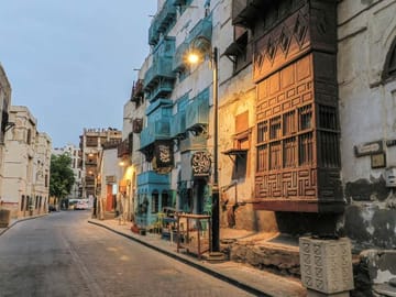 3-Day Tour: Edge of the World, City tour and Red Sand from Riyadh