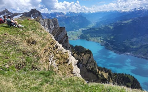 Guided Hiking Day Trip from Zurich to Leistkamm Ridge