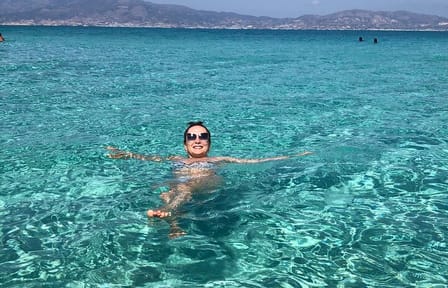 VIP Motor Yacht Charter – 17 meter – 10 Guests max – Full day