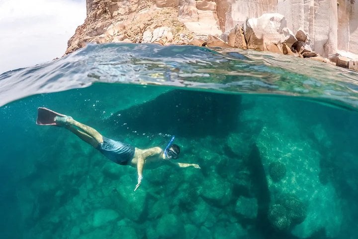Los Cabos Ultimate Snorkeling Adventure with Open Bar 4