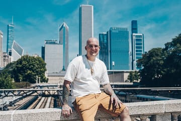 Chicago Walking Tour with Professional Photo Shoot