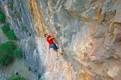 8-Day Adventure Tour: Rock Climbing and Kayaking in Crete