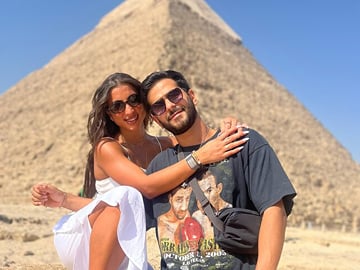 Giza Sound and Light Show with Dinner at Restaurant