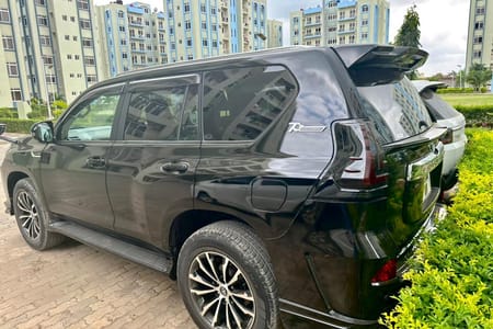 Zanzibar VIP Transfer in Toyota Land Cruiser PRADO