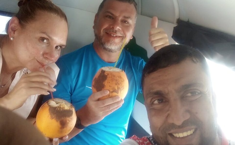 Affordable Tuk Tuk City Tour of Colombo's Highlights