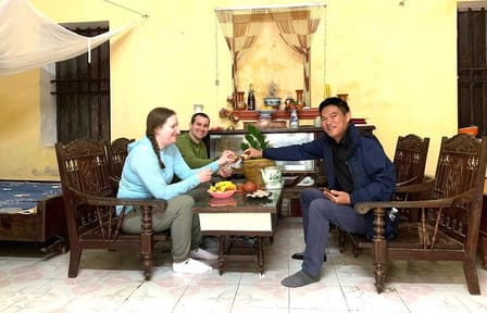 1 Day Ninh Binh Guided Tour from Hanoi by Limousine (Group of 9)