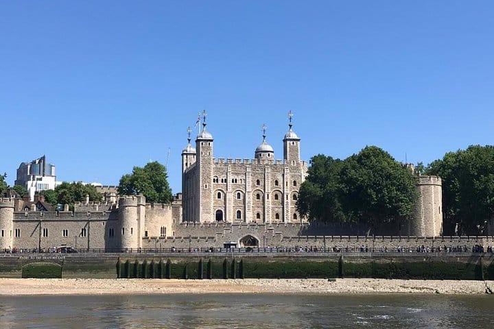 7 Day Private Tour of London with Host Family Accommodation 6