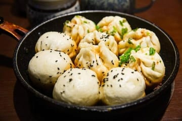 Shanghai Night River Cruise with Yang's Dumpling Dinner