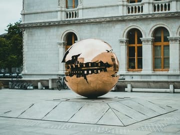 Dublin City Tour: Explore Key Attractions in 5 Hours