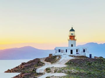 Mykonos Highlights Tour: Explore Ano Mera and Kalafati by Van