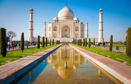 Taj Mahal and Agra Fort Guided Tour with Lunch Included