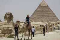 Private Tour to Giza Pyramids, Sphinx, and Valley Temple with Lunch  6