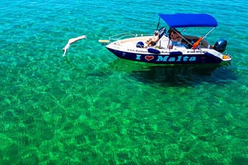 Private Full-Day Boat Tour to Blue Lagoon and Gozo