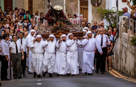 Good Friday Procession Tour with Guaranteed Seating in Żebbuġ