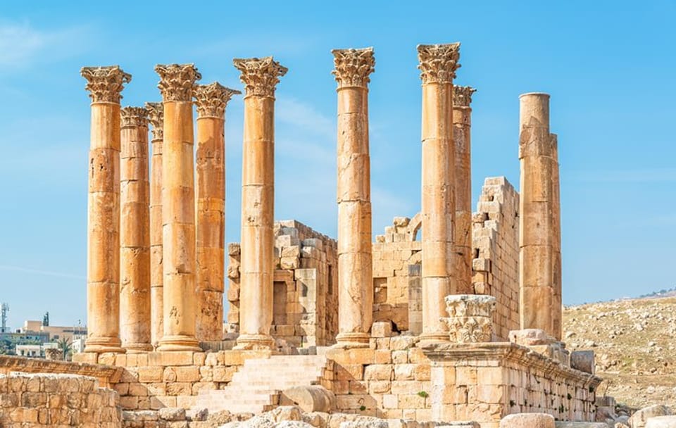 Private Day Trip to Jerash and Umm Qais from Amman